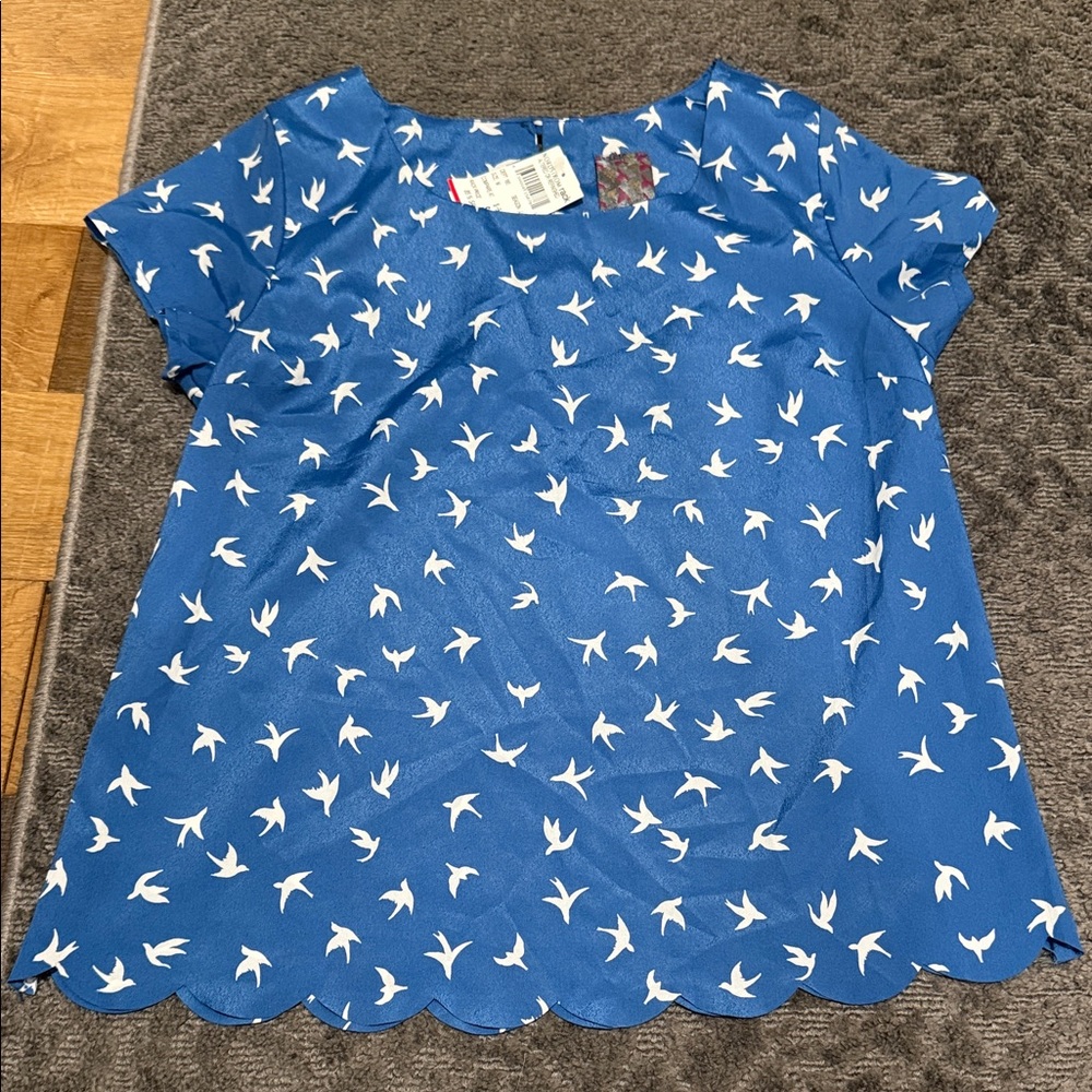 Wallpapher Blue and White Bird Print Top